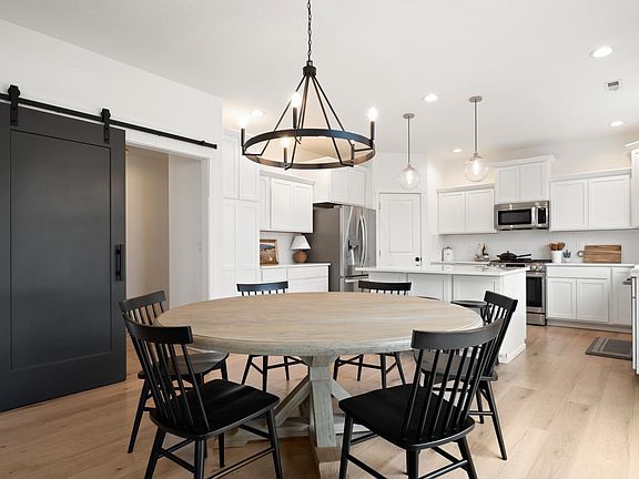 5th image of 1033 S Whistler Ct