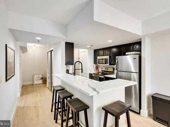 1001 N Vermont St APT 311, Arlington, VA 22201