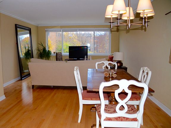 2nd image of 2700 W 44th St APT 303