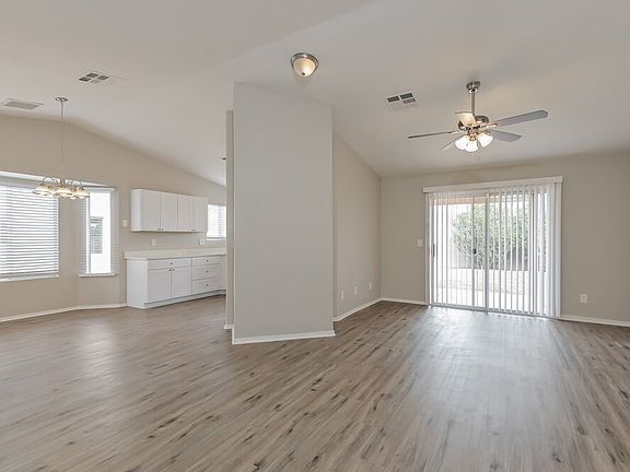 3rd image of 8829 E Eagle Creek Dr