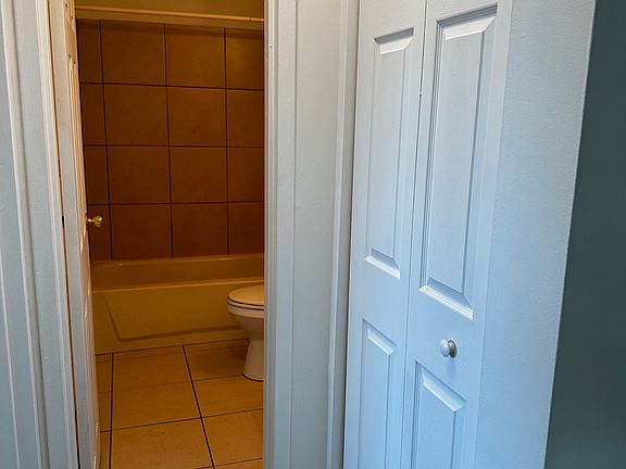 5th image of 54 N Williams St Unit 3