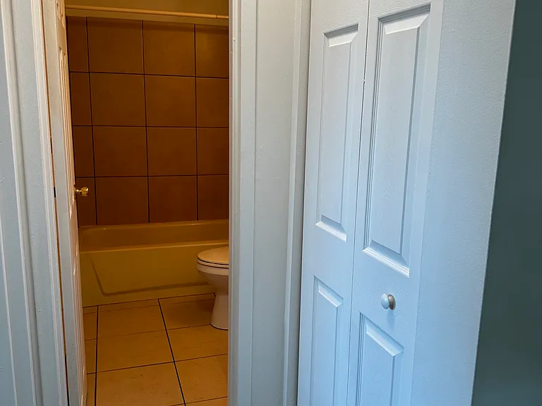 54 N Williams St #3 — Photo 5