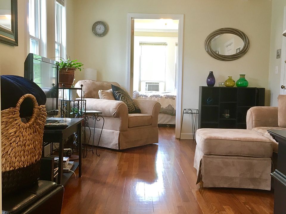 1st image of 96 Old Colony Ave APT 1