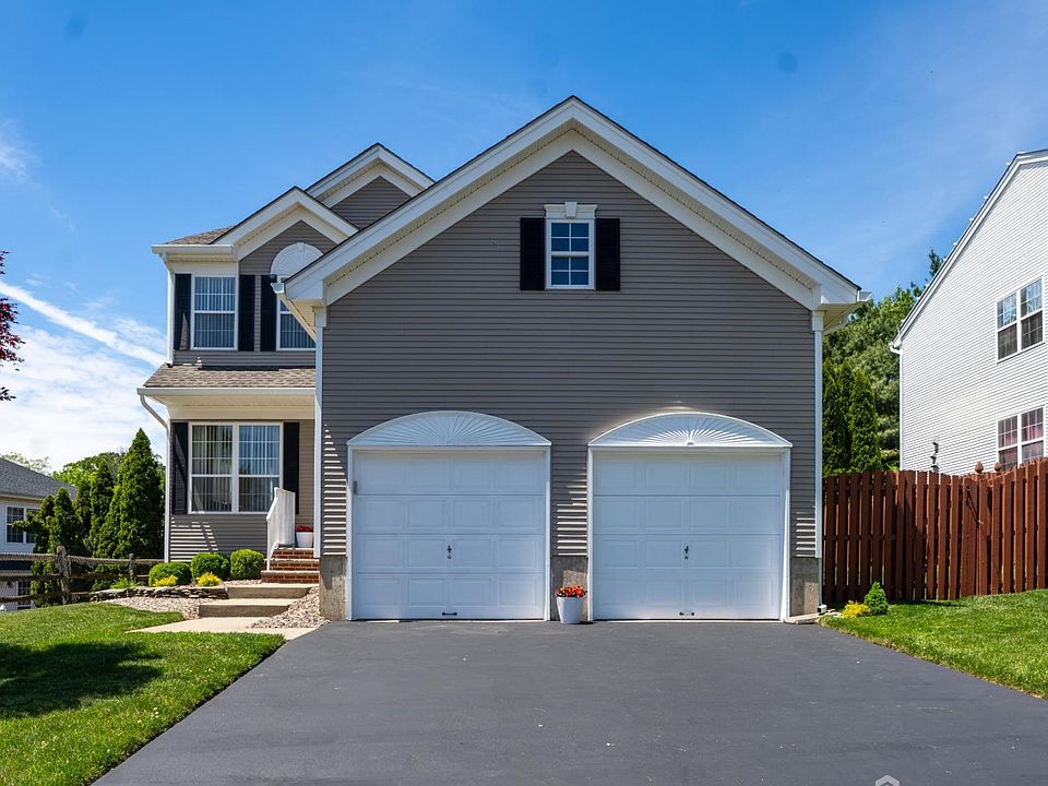 1st image of 22 Augusta Pl