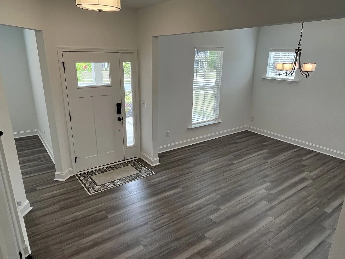 Coming Soon! Spacious 5 Bed Home In Stallings — Photo 4