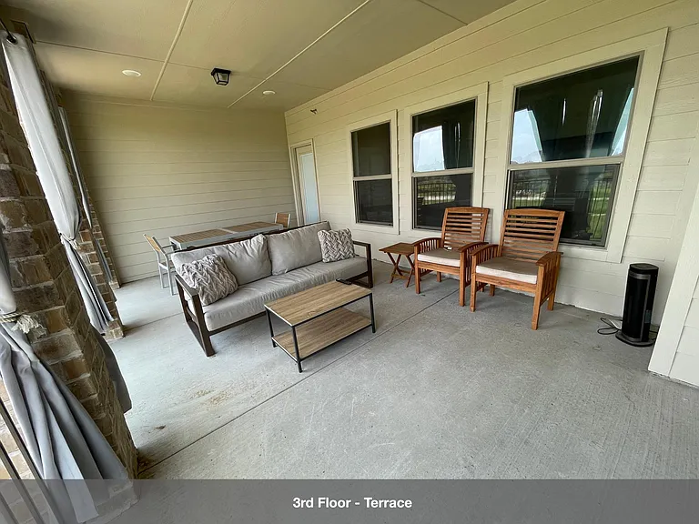 309 Ferndale St — Photo 44