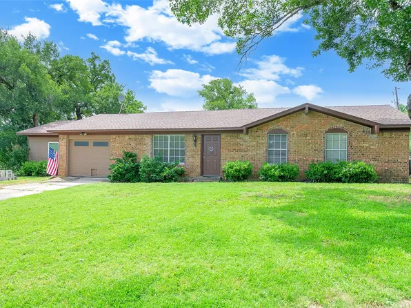 800 Farrar Rd, Waxahachie, TX 75165