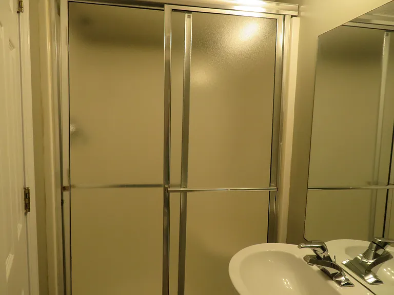 204 Springfield Cir #B — Photo 6