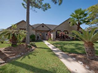 806 Hackberry Ln, Friendswood, TX 77546