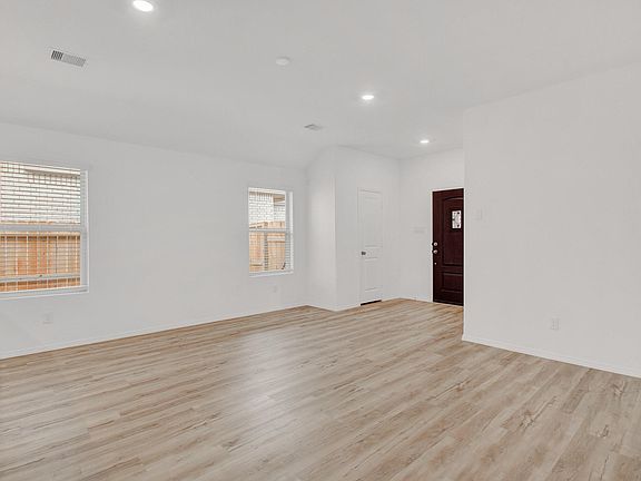 5th image of 18411 Cobalt Cove Ln
