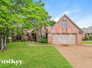 844 Tropicana Dr E, Cordova, TN 38018