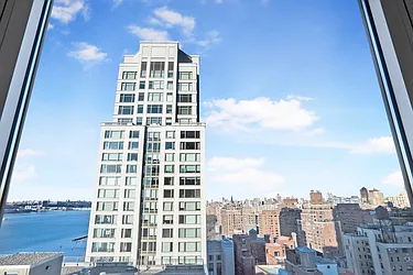 Sold by Manhattan Network Inc.