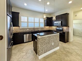 5808 Yeats Manor Dr, Tampa, FL 33616