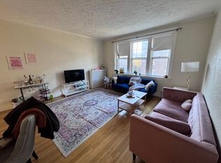 19 Alton Pl #1, Brookline, MA 02446