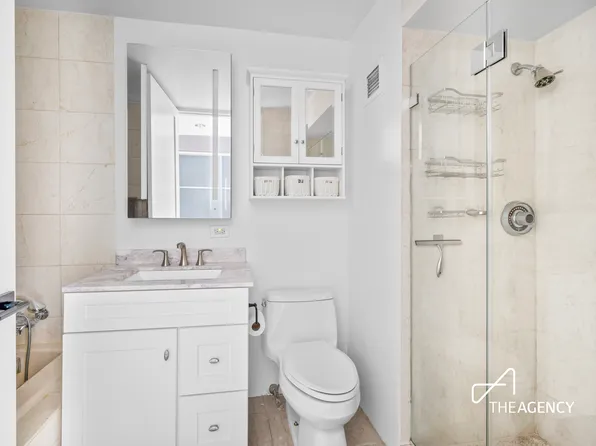 160 West 66th Street image 7 of 13