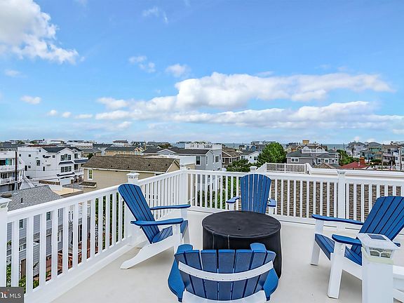 4th image of 12711 Beach Ave