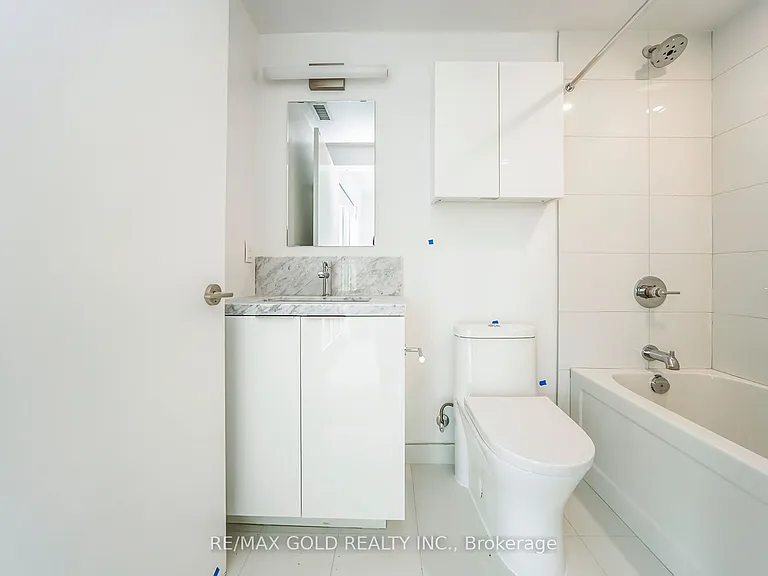230 Simcoe St #2818 — Photo 14