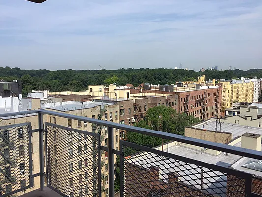 Rented by Living Room NY Corp | media 16