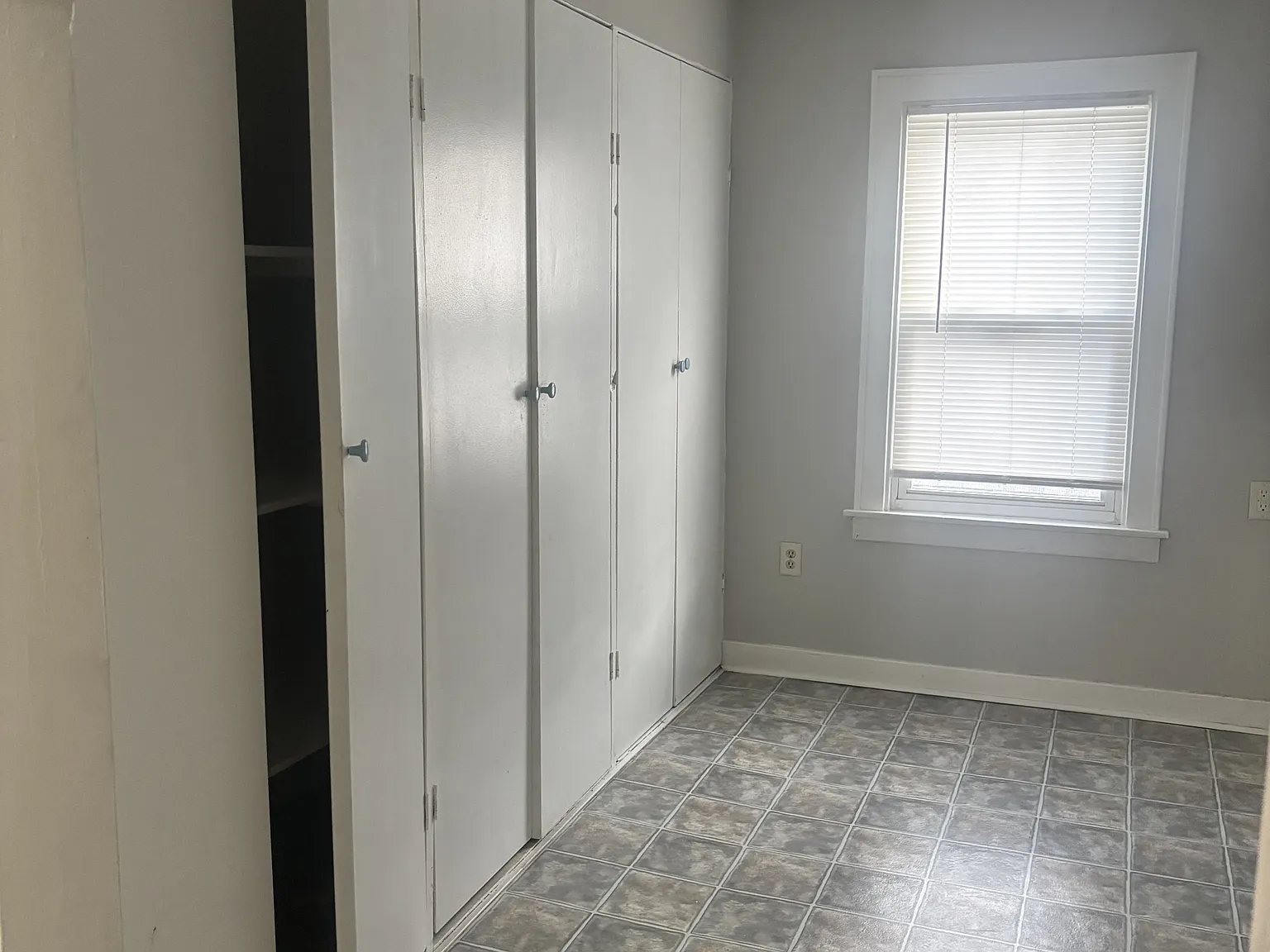 317 Weston - 3 — Photo 2