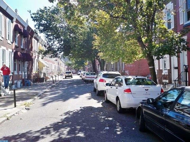 2nd image of 1817 E Clementine St