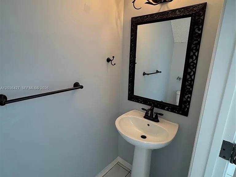 77 Simonton Cir #77 — Photo 11
