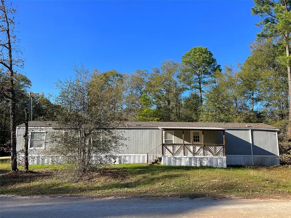 108 Hunters Gln, Livingston, TX 77351