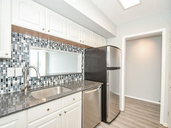 4th image of 3614 Montrose Blvd Unit 407