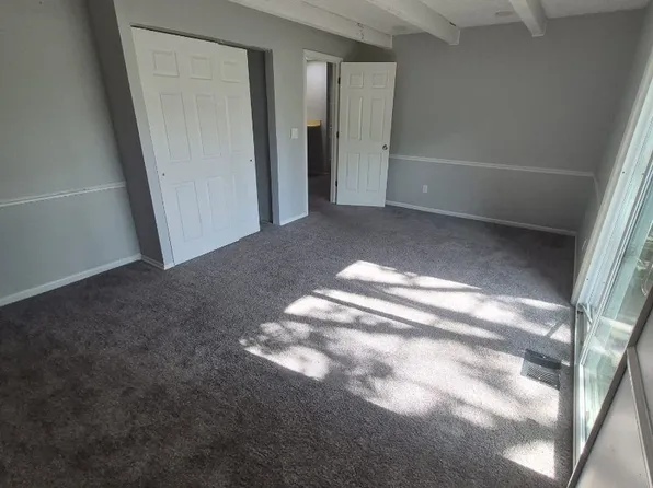 8749-8751 Shadycreek Dr, Dayton, OH 45458