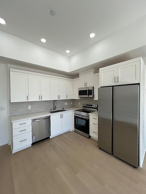1st image of 311 N Berendo St #2