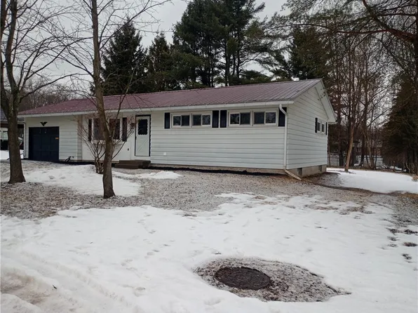 10 Cayuga St, Sidney, NY 13838