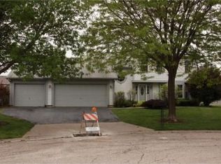 350 Buckthorn Ln, Elgin, IL 60120