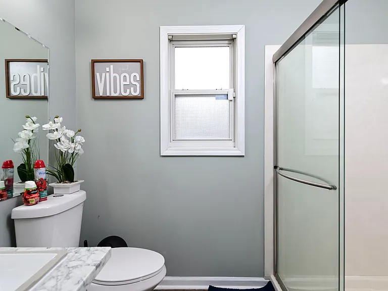 14 Lindsay St — Photo 6
