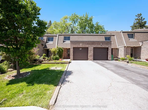 7430 Copenhagen Rd #49, Mississauga, ON L5N 2C4