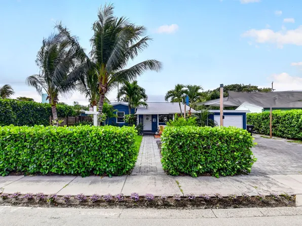 1010 Churchill Circle S, West Palm Beach, FL 33405