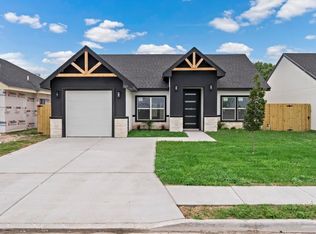 521 Tower Oak Dr, Alamo, TX 78516