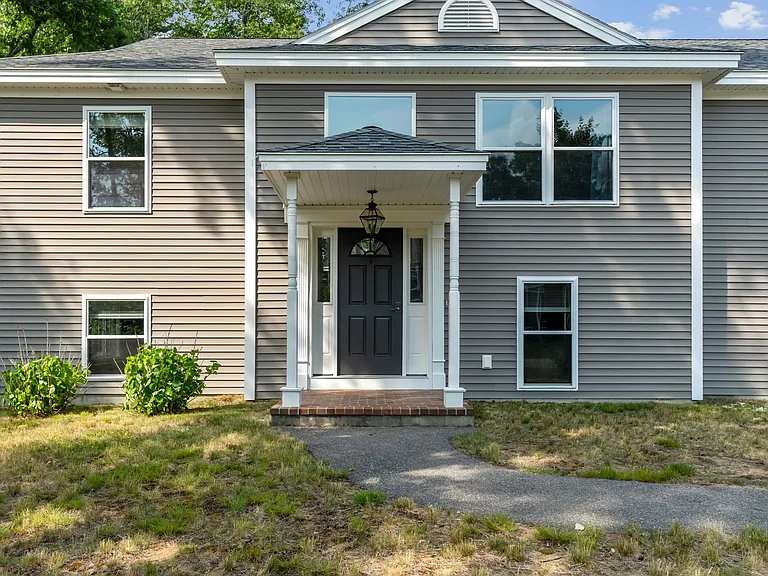 61 Julian Huxley Ln — Photo 36