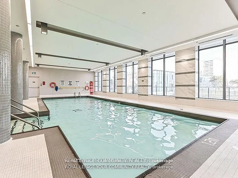 36 Manor Rd E #1302 — Photo 21