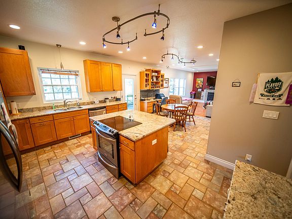4th image of 8229 10th St SW