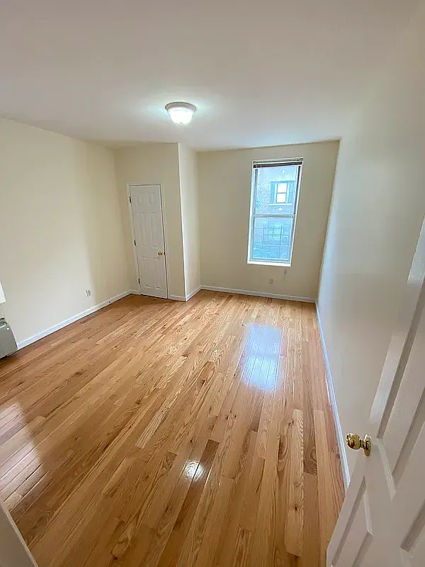 247 Wadsworth Avenue — Photo 4
