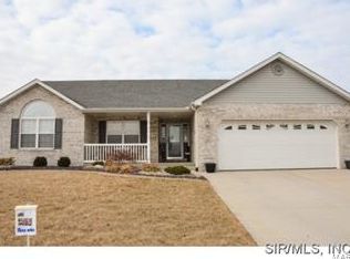 90 Arrowleaf Dr, Highland, IL 62249