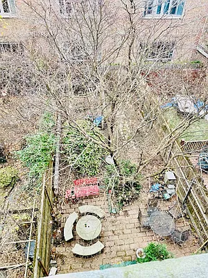 Rented by Bank Neary | media 21