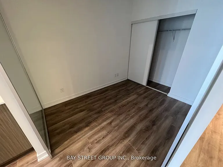 20 Edward St #1109 — Photo 8