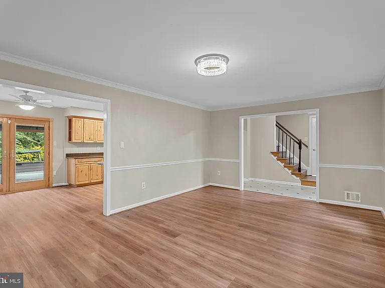 16632 S Westland Dr — Photo 8