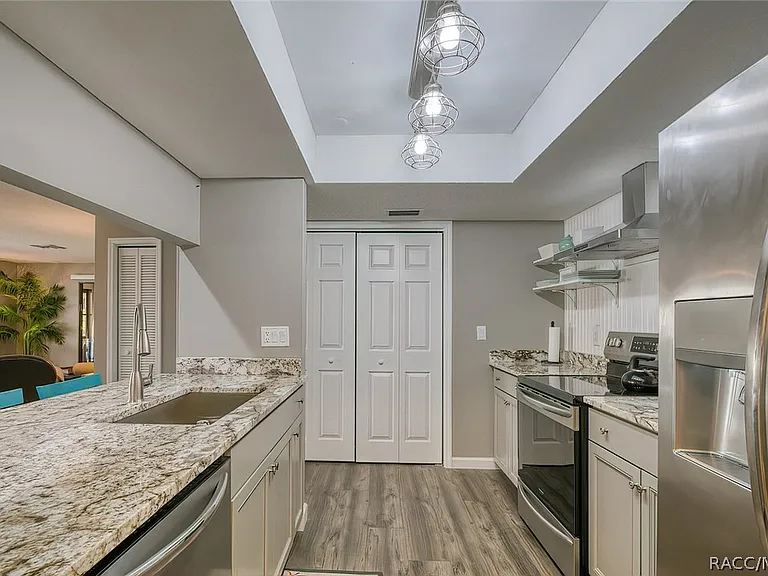 23 Dogwood Dr — Photo 14