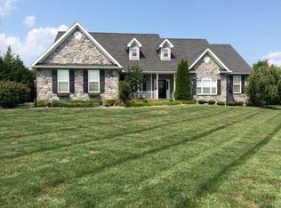 252 Cheswick Dr, Martinsburg, WV 25403