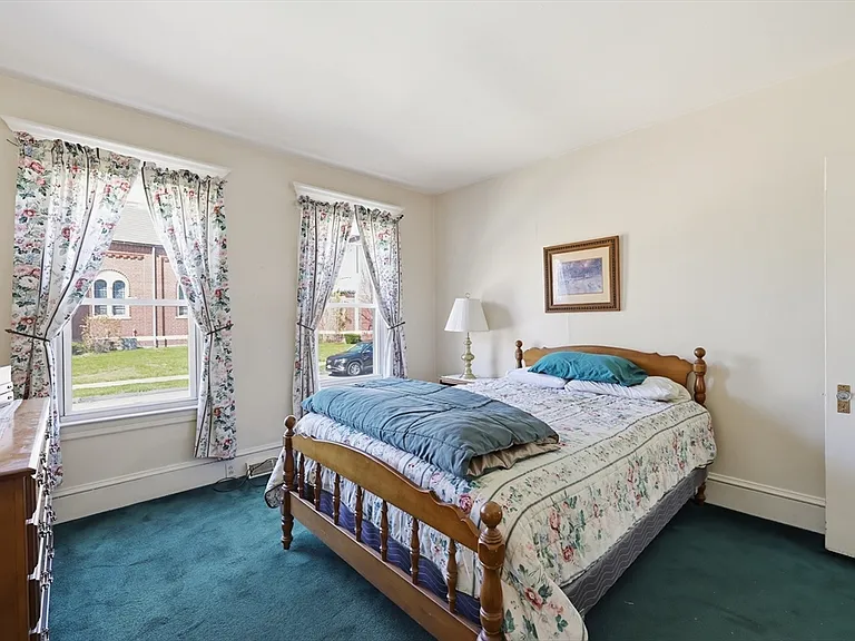 367 Broadway St #1 — Photo 5