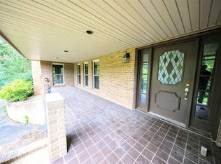 322 Oakwood Dr, Sevierville, TN 37876