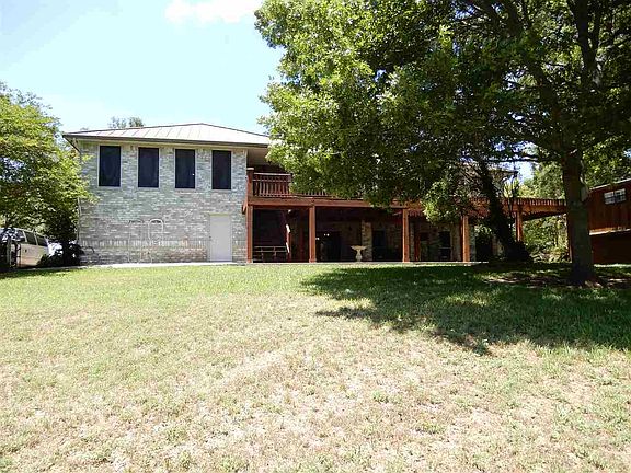 3rd image of 1301 Lakeshore Dr
