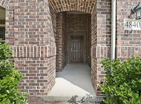 5th image of 4840 Lemon Grove Dr