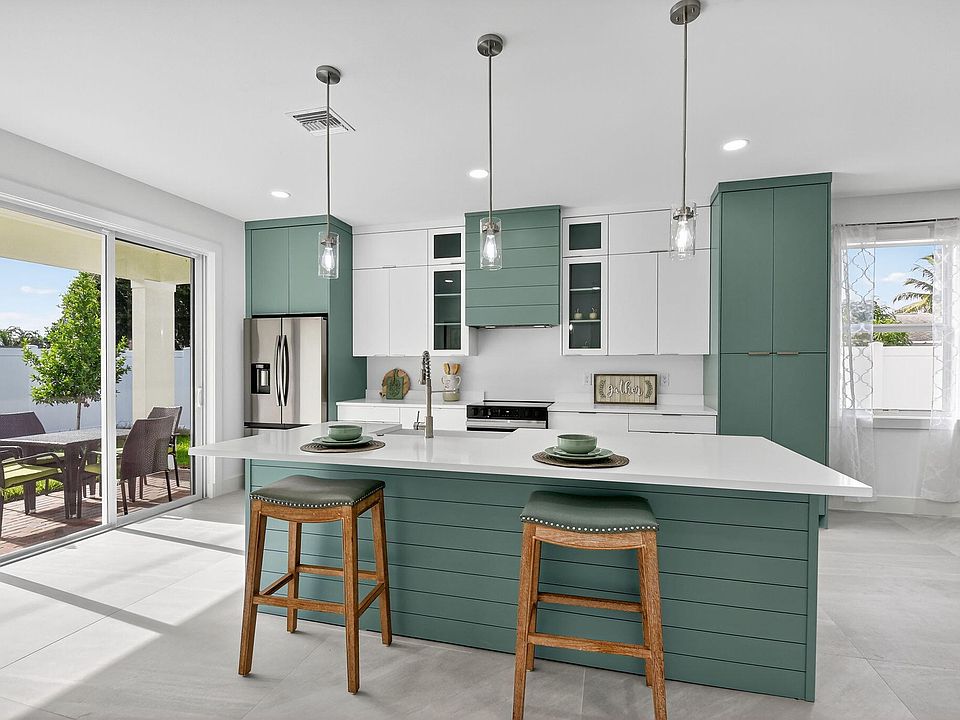 1st image of 601 N Loxahatchee Drive